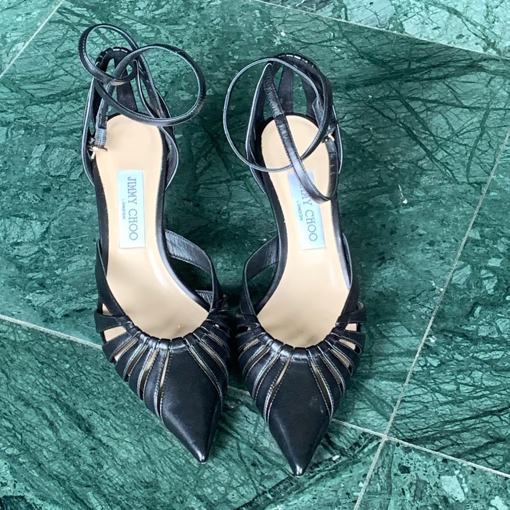 Jimmy Choo pumps size39.5 black leather